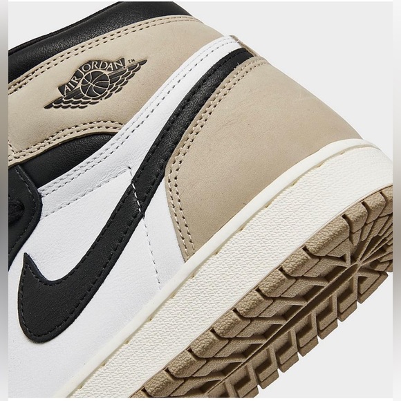NEW WOMEN'S AIR JORDAN RETRO 1 HIGH OG Black/White/Sail/Legend Medium Brown Sz 9 - Picture 11 of 16